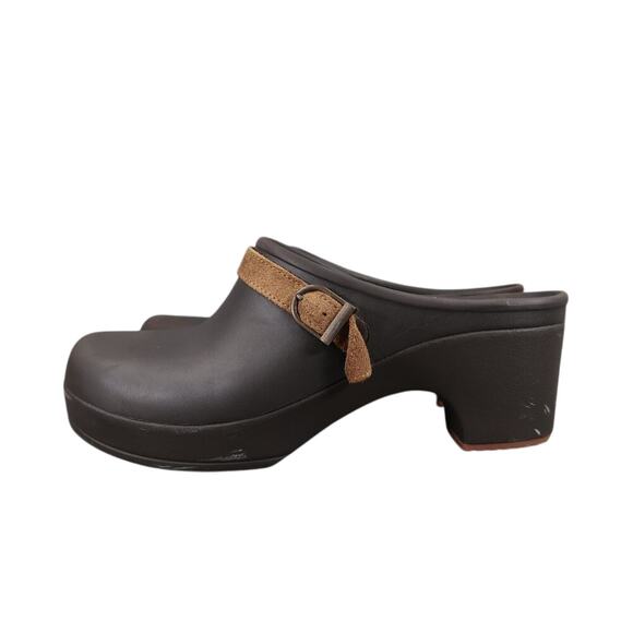 Crocs Shoe Women 9 Clog Slip On Comfort Fashion Rubber Leather Strap Brown Sarah - Picture 4 of 16